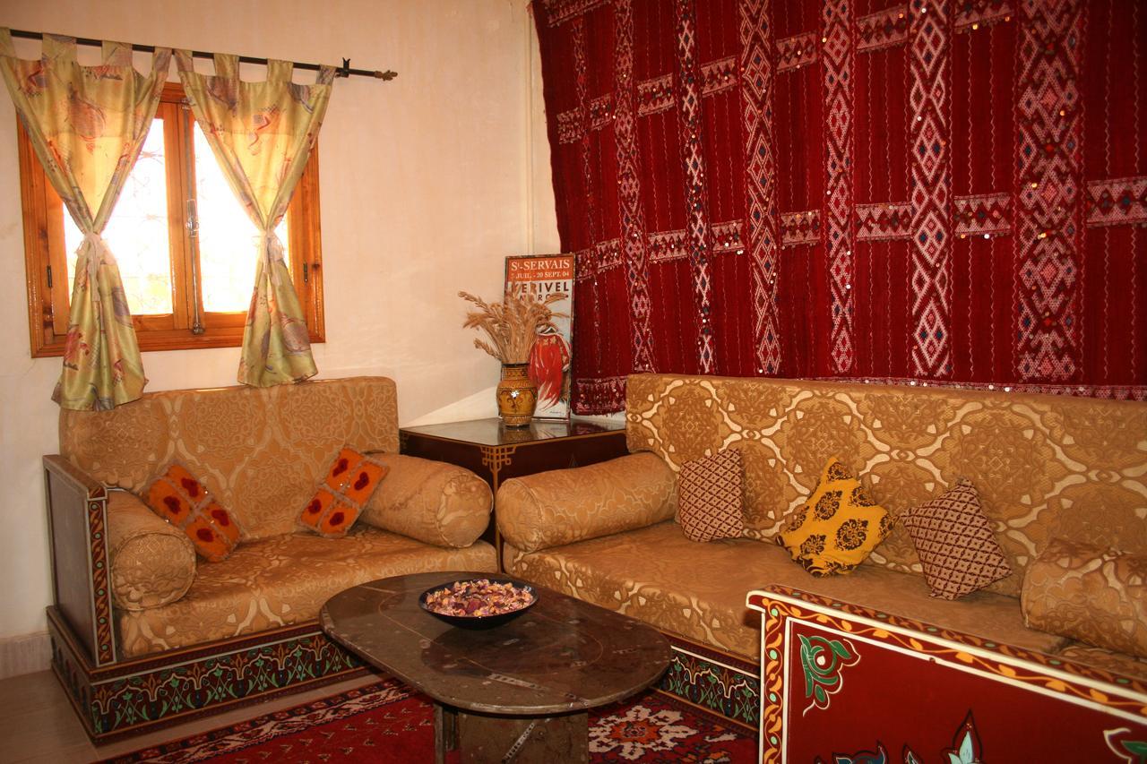 Le Temps De Vivre Bed and Breakfast Ouarzazate Exteriör bild